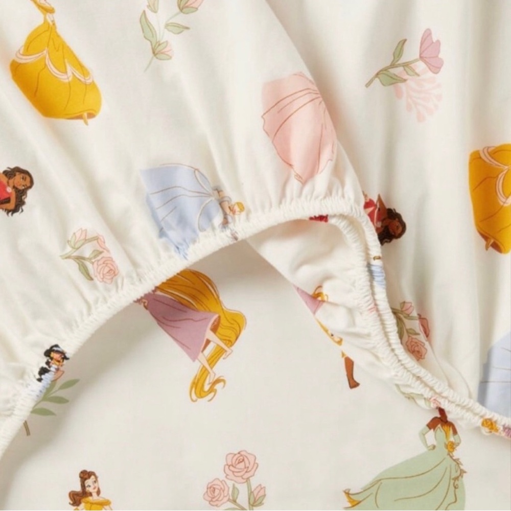 Twin Princess Characters Kids' Sheet Set - The Disney Collection by Pillowfort - Picture 4 of 6